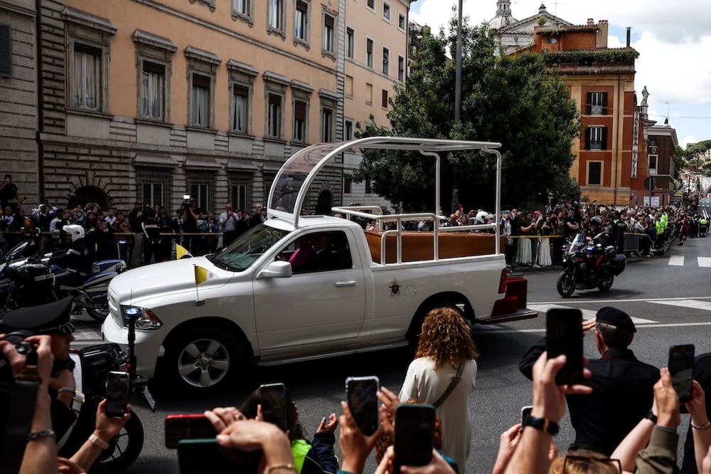 Papamóvil que trasladó al papa Francisco en su funeral. Foto: AFP