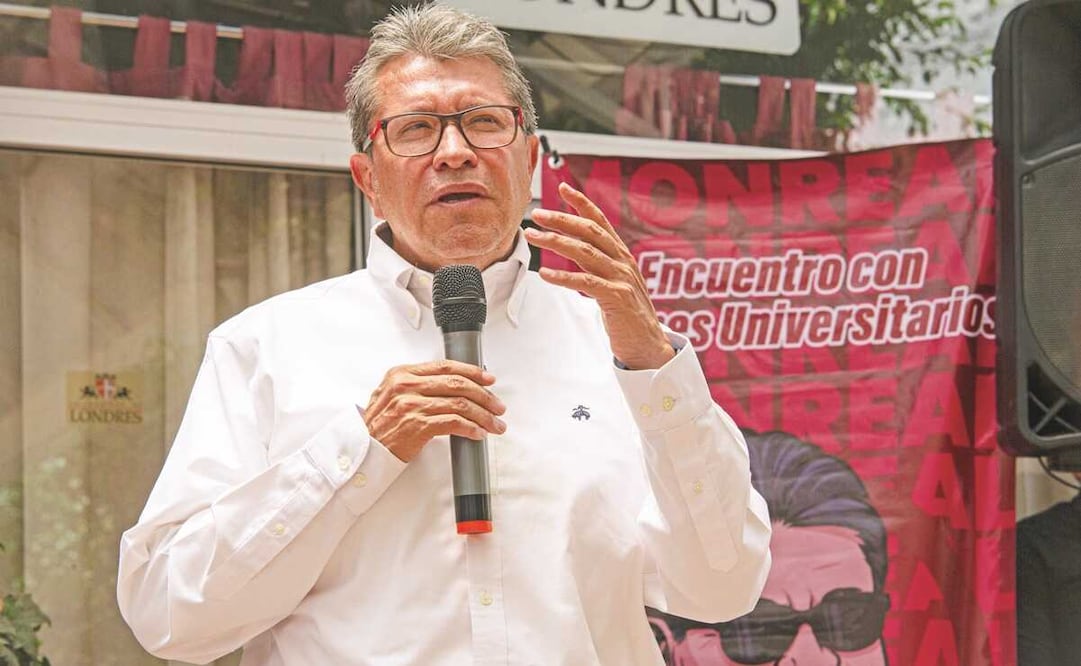 El aspirante a candidato presidencial expuso que la "transición política alcanzada tiene que continuar". Foto: EL UNIVERSAL