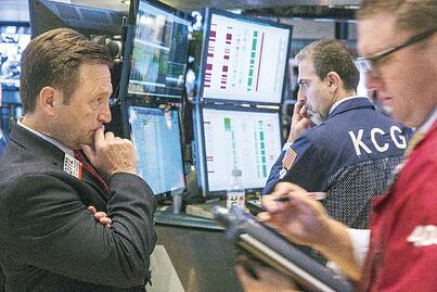 Nasdaq cae 4% ante el temor de posible recesión en EU; es la peor jornada del índice desde 2022