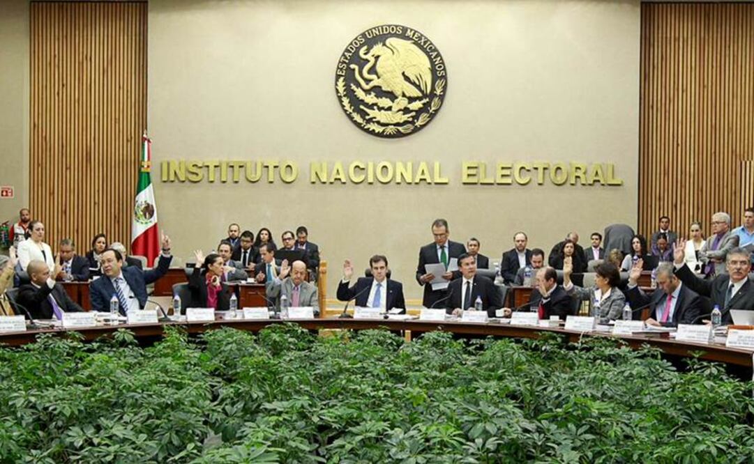Demandan a INE ajustar presupuesto 2016