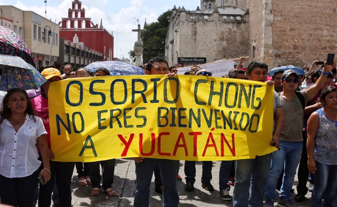 Maestros yucatecos protestaron este jueves para pedir que se abrogue la reforma educativa (Foto:Lorenzo Hernández Pérez)