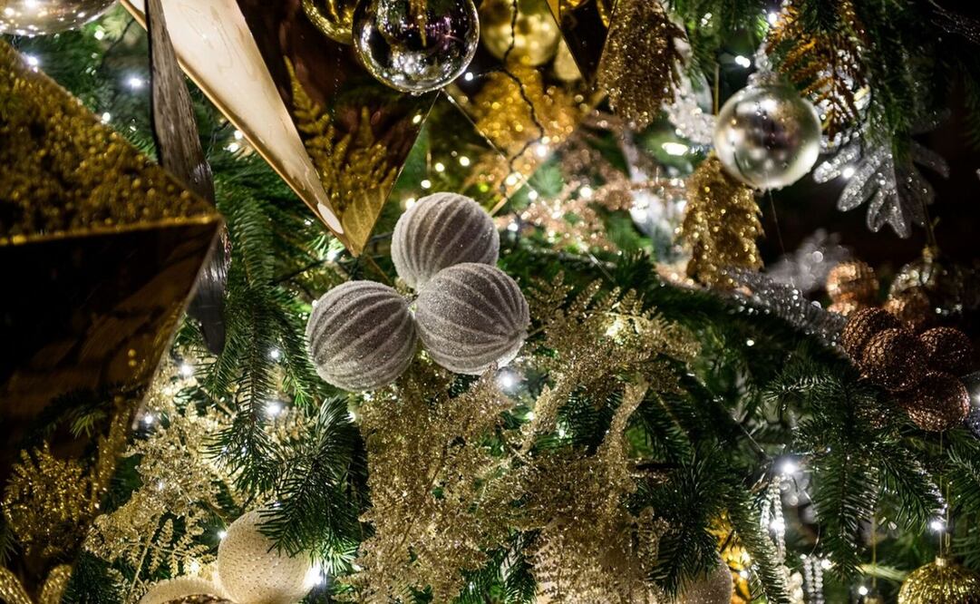 El árbol de Navidad se considera un símbolo de la vida, la esperanza y la fe. Foto: EL UNIVERSAL