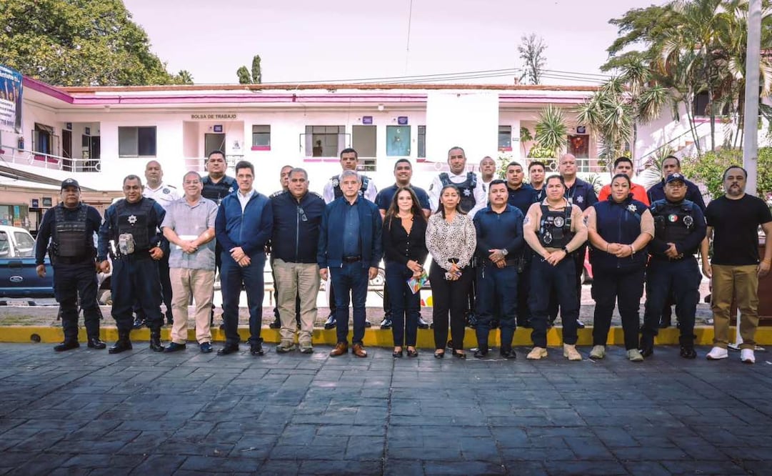 Alcalde de Cuernavaca emplaza a mandos policiacos a reforzar seguridad; exige resultados en prevención del delito.
Foto: Especial.