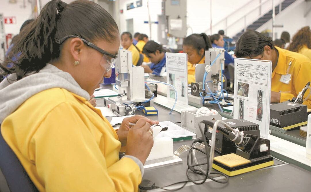 Sindicatos en México detallan que 6 mil maquiladoras deben legitimar contratos colectivos de trabajo. Foto: ARCHIVO EL UNIVERSAL