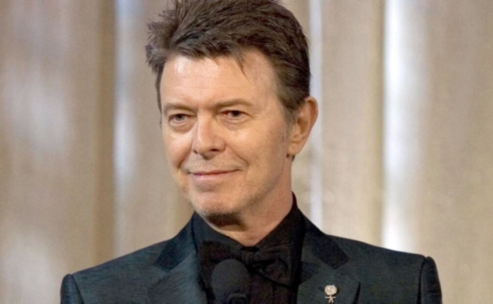 Fan compra pintura hecha por David Bowie en cuatro dólares y la subasta en miles