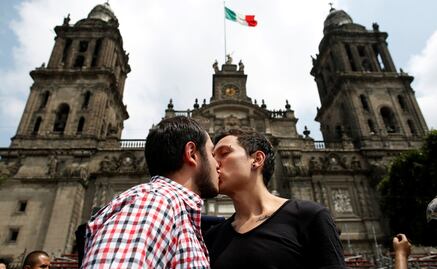 Mexican Senate grants social security rights to same-sex couples