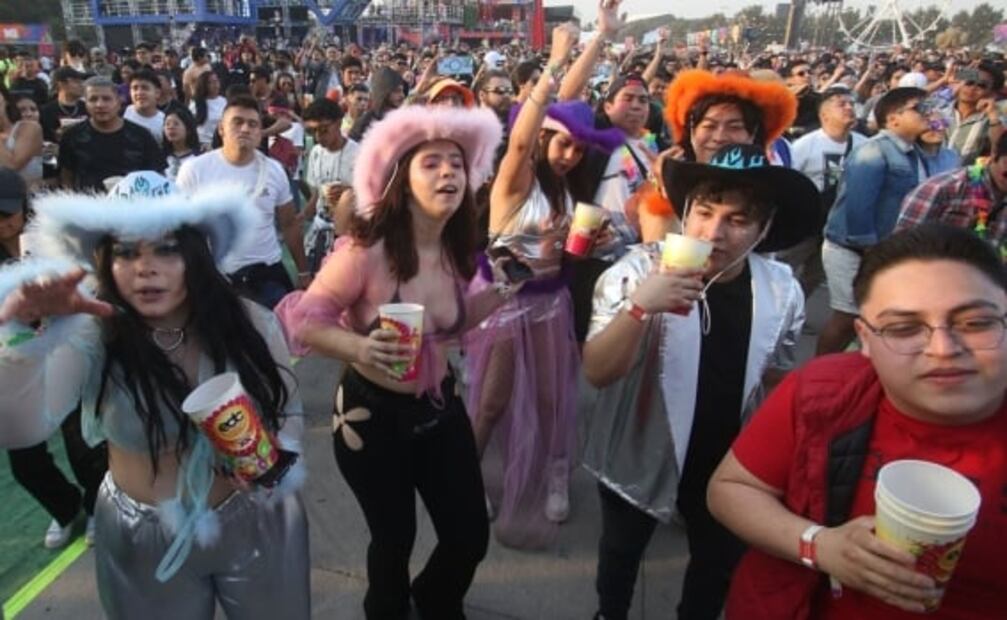 El EDC 2023 se inaugura con la DJ Mariana BO y su poder femenino