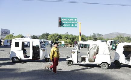 Transportistas paralizan Oaxaca con bloqueos 