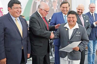 Buscan que enfermeros den mejor trato a pacientes