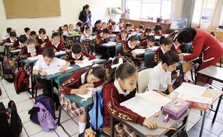 Nuevo León mantiene calendario escolar 2025-2026; ciclo concluirá el 8 de julio sin cambios