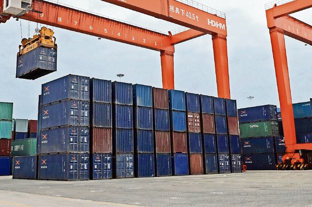 México tiene en vigor 10 obstáculos al comercio, con lo cual se ubica en el escalafón 13 de una lista compuesta por 50 destinos comerciales en el mundo (ARCHIVO EL UNIVERSAL)