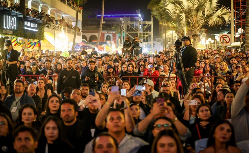 Alejandro Sanz hizo vibrar Mazatlán; un dueto sorpresa emocionó al público. Foto: Especial