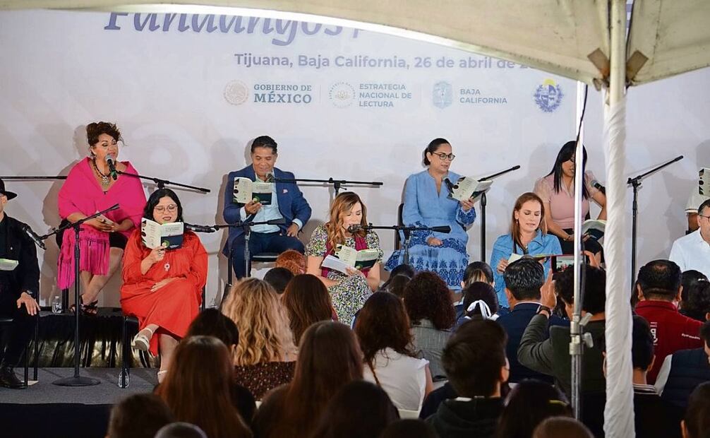 26 de abril de 2022. En Tijuana, Beatriz Gutiérrez Müller, inauguró el programa del gobierno federal “Fandangos por la Lectura”. Foto: Secretaría de Cultura