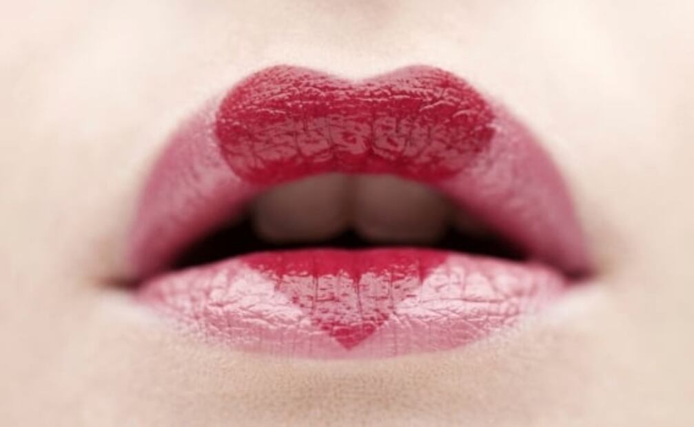 Razones por las que se parten los labios y cómo evitarlo