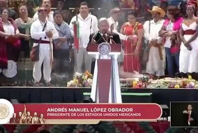 Estamos recibiendo un país en quiebra, dice AMLO en el Zócalo