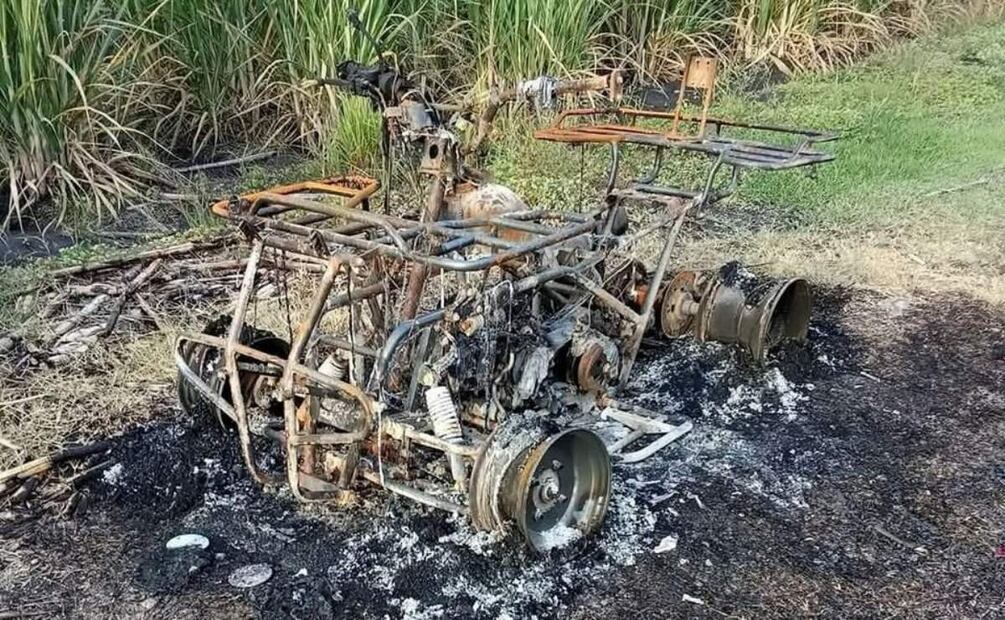 La cuatrimoto que conducía el menor fue hallada totalmente calcinada (30/05/2025). Foto: Especial