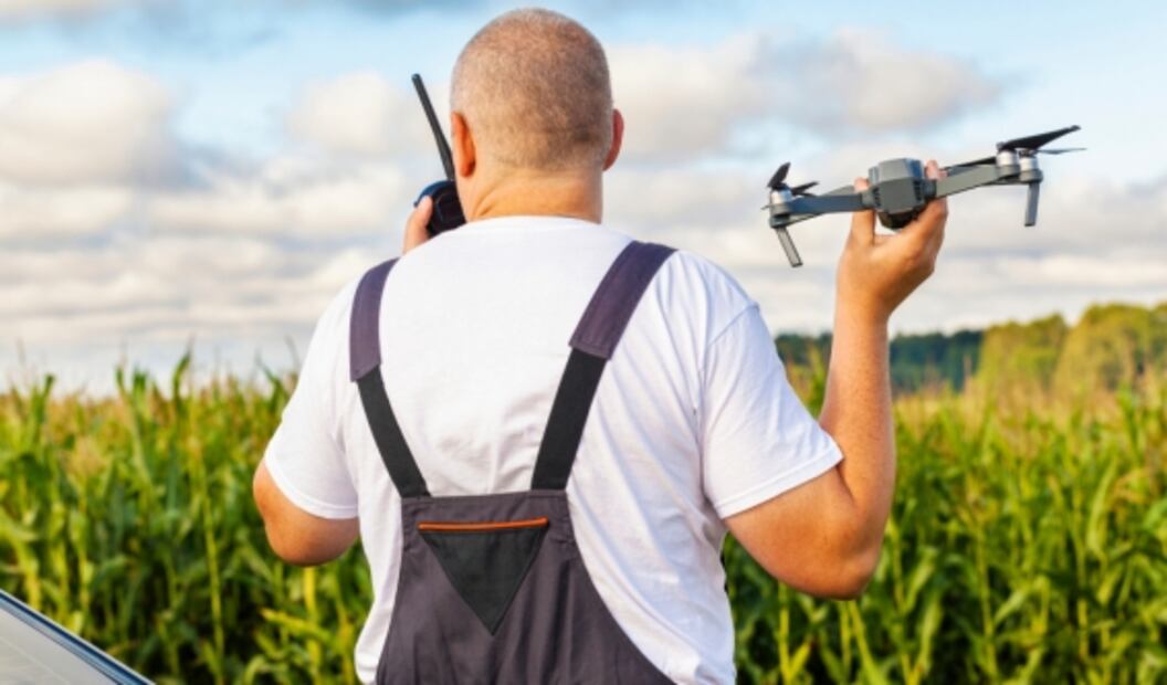 Agricultores se modernizan con el uso de drones