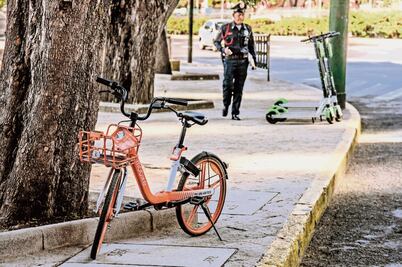 Chocan Semovi y Mobike por permiso