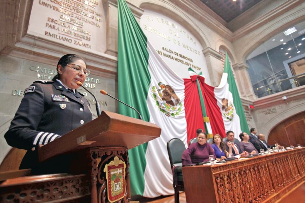 Maribel Cervantes, secretaria de Seguridad del Estado de México, pidió a legisladores y autoridades no escatimar recursos en el tema de seguridad. Foto: JORGE ALVARADO. EL UNIVERSAL