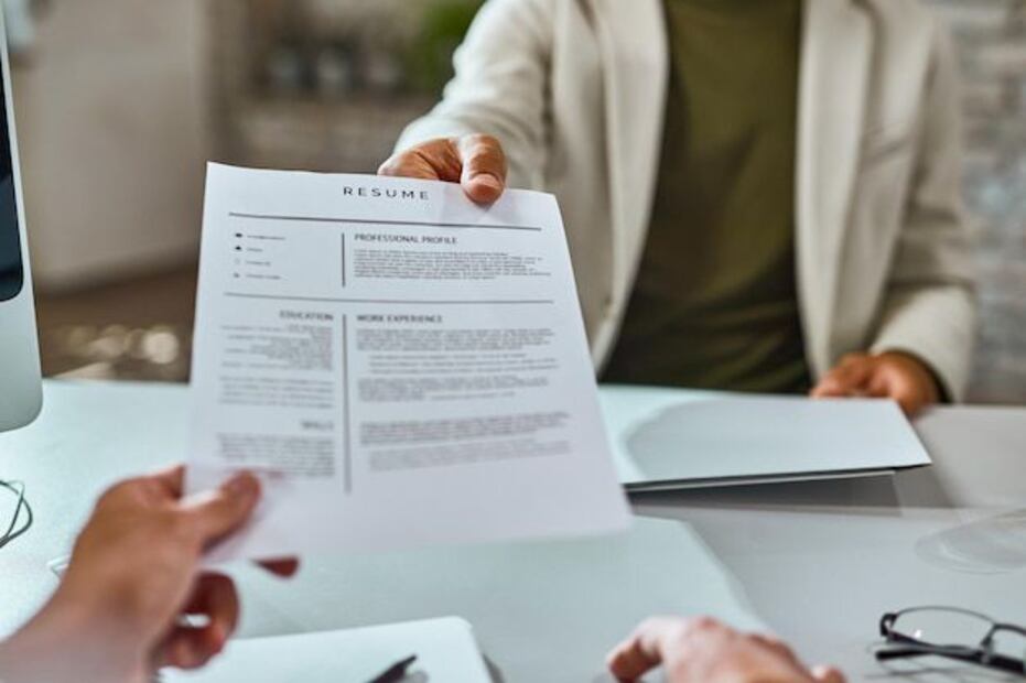 Contar con un currículum vitae bien estructurado y atractivo es esencial. Fuente: Freepik.