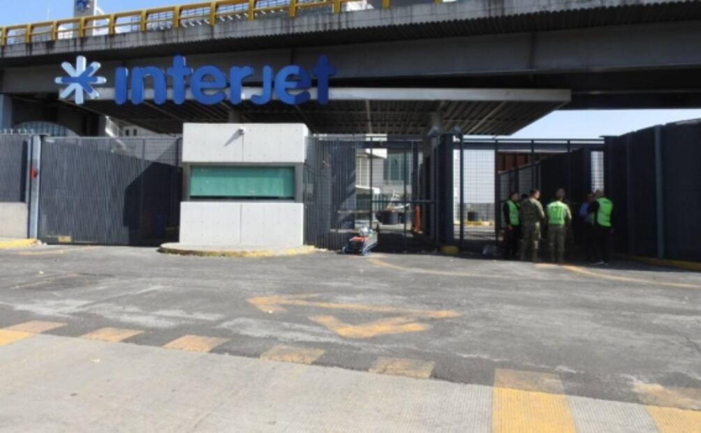 Gobierno federal asegura oficinas y mostradores de Interjet en el AICM 