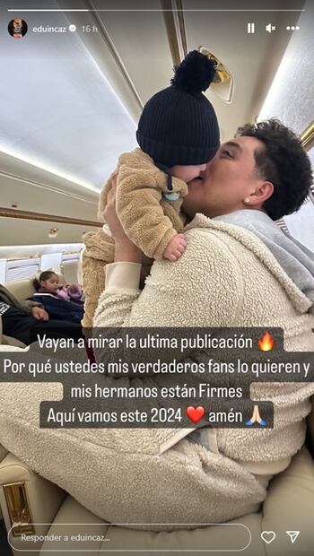 Eduin Caz y su hijo Christian, nacido en junio de 2023.
Foto: Instagram