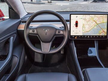 Tesla agregará Netflix y Youtube a sus autos