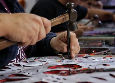 FOTOS: Papel picado, una tradición del Día de Muertos