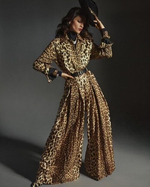 Eiza González posa para portada de Vogue al estilo de María Félix 