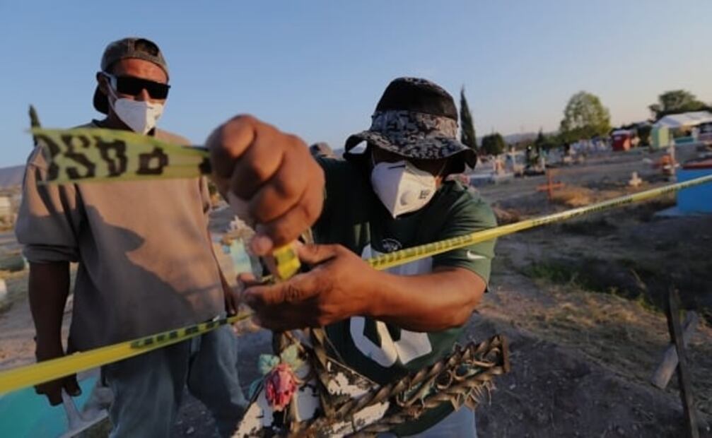 Buscan recuperar 293 cadáveres de fosas comunes en panteones de Saltillo, Coahuila