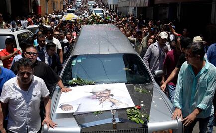 Féretro de Joan Sebastian recorre Cuernavaca
