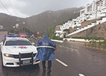 Tormenta tropical Dalila deja afectaciones en su paso por Guerrero; reportan inundaciones, derrumbes y apagones