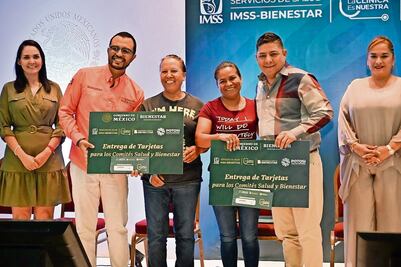 Dan 238 mdp en tarjetas a los comités de salud