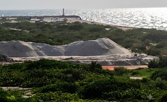 Proyecto inmbiliario amenaza dunas costeras en Yucatán, denuncian ambientalistas; peligra anidación de tortugas, dicen