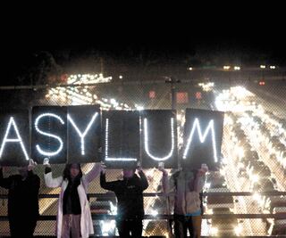 Frenan y retoman política migratoria