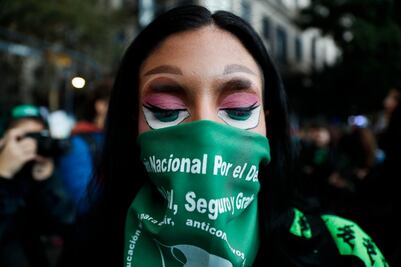 ¿Qué simboliza el pañuelo verde que hizo enojar a senadora de Morena?