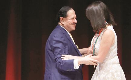 “Es mi deseo que construyan un futuro promisorio”