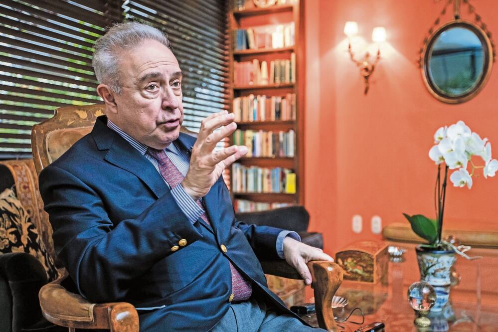 El senador Héctor Vasconcelos destacó la necesidad de reanudar los encuentros entre México y EU para llevar a la mesa de discusión temas prioritarios para ambos gobiernos. Foto: Archivo / EL UNIVERSAL