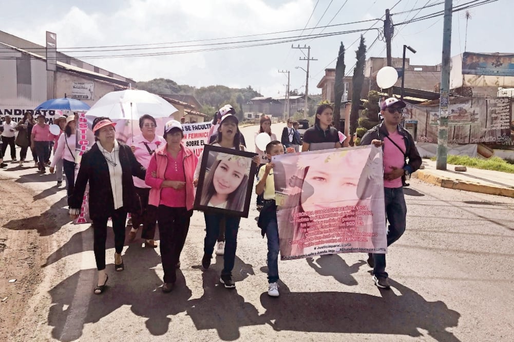 Pobladores de Nicolás Romero exigen justicia para Lupita; piden a ciudadanos no ser indiferentes ante feminicidios (REBECA JIMÉNEZ. EL UNIVERSAL)