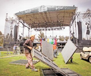 Covid-19 los deja sin conciertos pero se entrenan para salvar el show