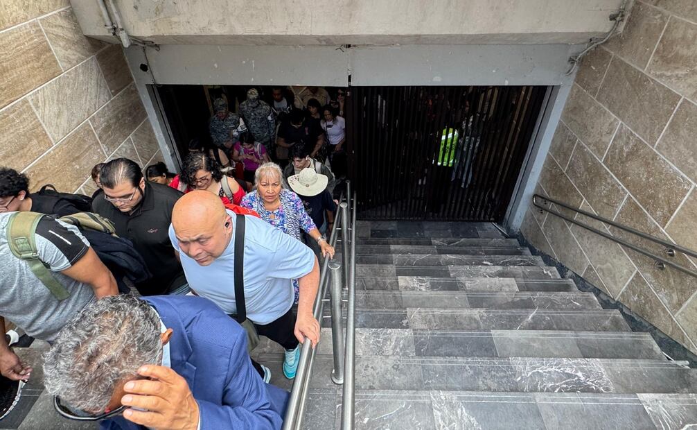 Usuarios sufren retrasos por cierres de L2 del Metro. Foto: especial