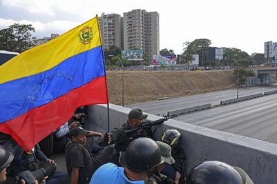 Así reacciona el mundo ante el alzamiento militar en Venezuela