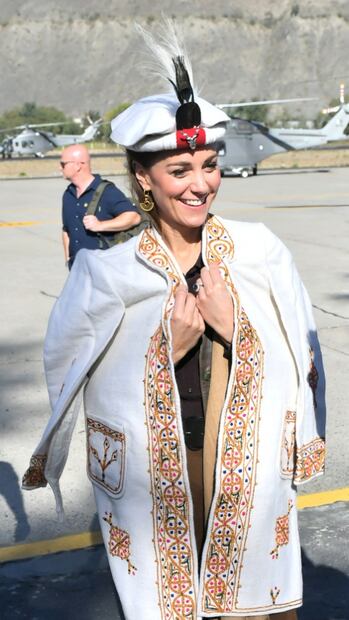 Los looks de Kate Middleton en su gira por Pakistán