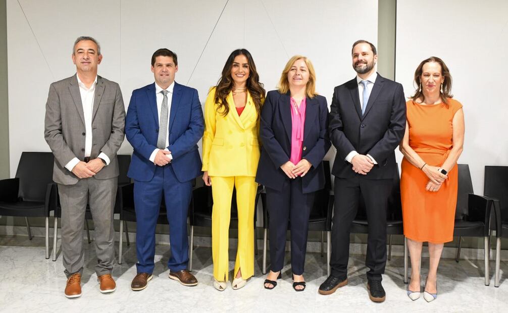 Alessandra Rojo de la Vega junto alcaldes de distintos países (03/07/2025). Foto: Especial