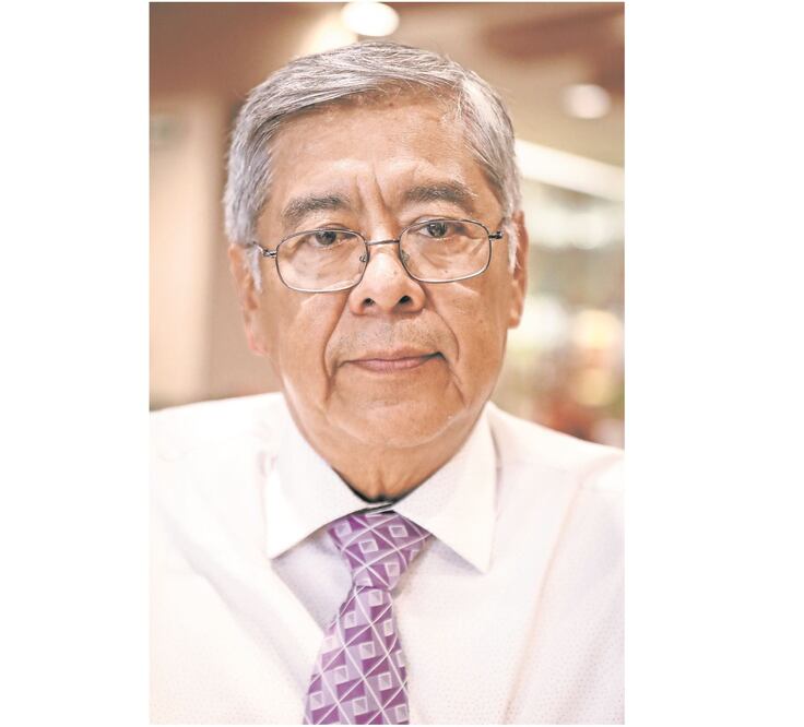 El rector Galdino Morán confía en que obtendrá el amparo, pues el juicio sumario al que se le sometió fue ilegal, asegura. Foto/ARCHIVO EL UNIVERSAL