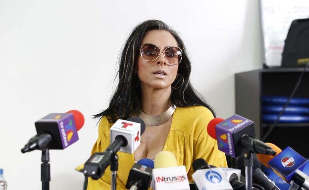 Ivonne Montero ofreció una conferencia para hablar del asesinato de Fabio Melanitto, su ex esposo y padre de su hija  FOTO: AGUSTÍN SALINAS / EL UNIVERSAL