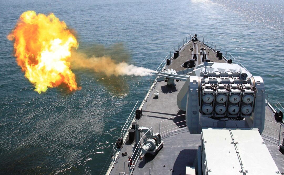 Rusia ataca desde el mar al EI en Siria