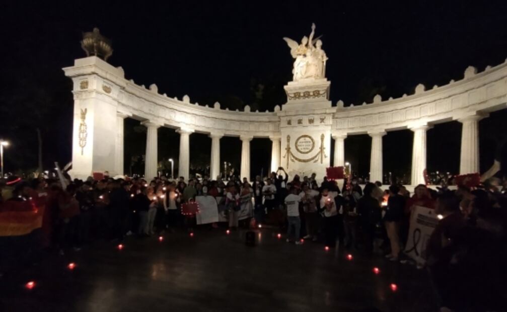 Marchan en CDMX en recuerdo a las personas que murieron por Sida