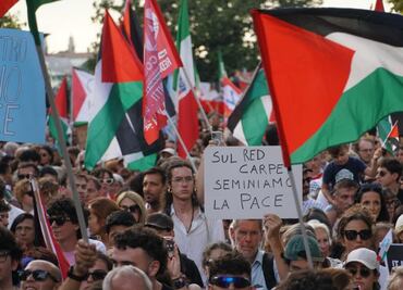 Miles de personas se manifiestan por Gaza al margen de la Mostra de Venecia; denuncian las acciones del ejército israelí
