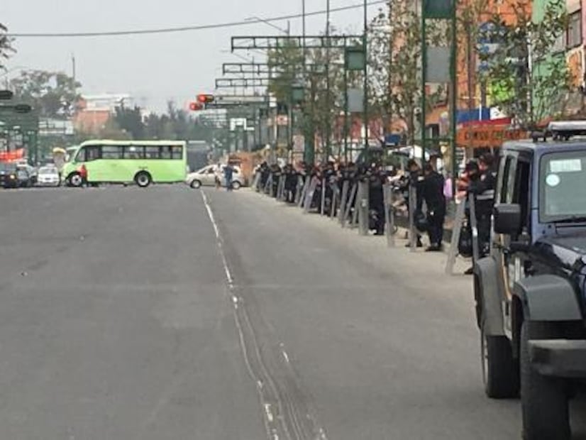 Despejan carril de contraflujo de Eje 1 Norte 